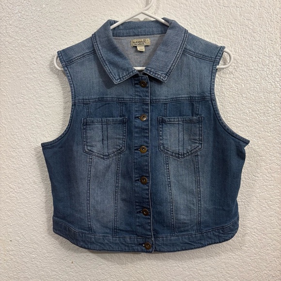 Neworld Jackets & Blazers - Neworld Denim Cropped Sleeveless Vest Women’s L Blue Stretch Jean Vest